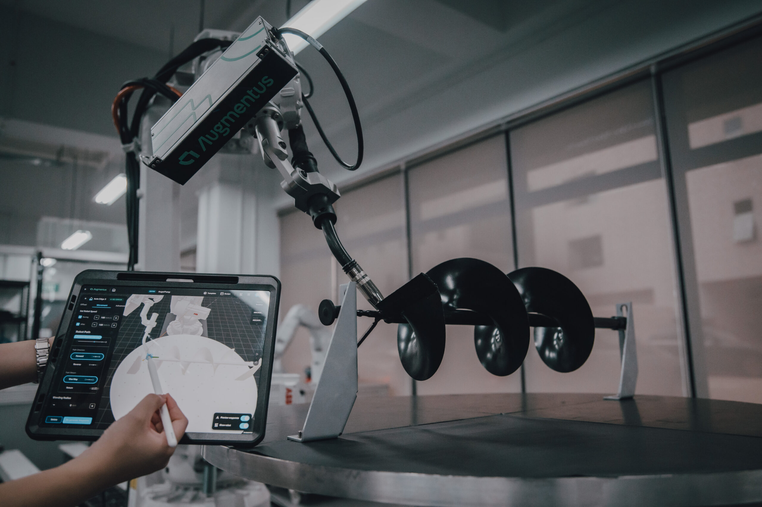 Augmentus Launches Robotics Center in Texas Amid Growing Demand for Surface Finishing AI Robots